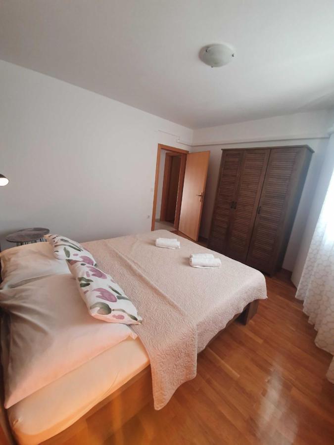 Apartment Kos Pag Town Kültér fotó